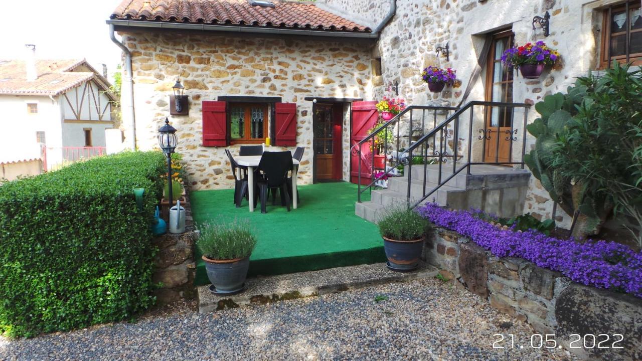 Villa la petite fontaine Ecuras Esterno foto